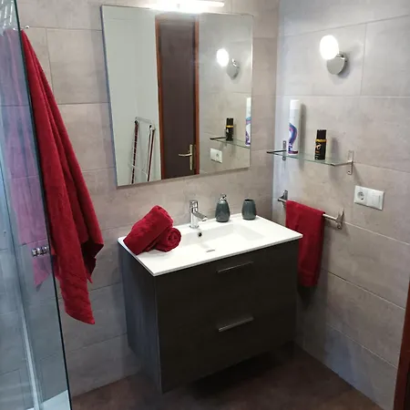 Mit Schoener Aussicht Und Terrasse Apartamento