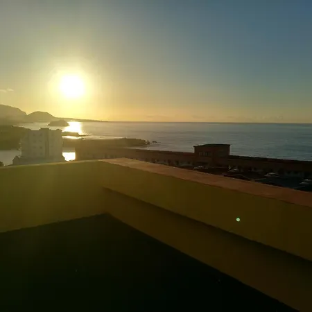 Mit Schoener Aussicht Und Terrasse San Marcos (Tenerife)