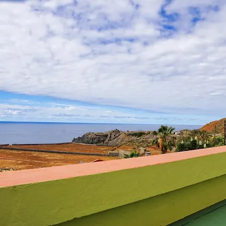 Mit Schoener Aussicht Und Terrasse 公寓