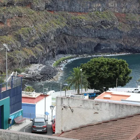 Mit Schoener Aussicht Und Terrasse 公寓