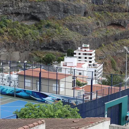 Mit Schoener Aussicht Und Terrasse San Marcos (Tenerife)