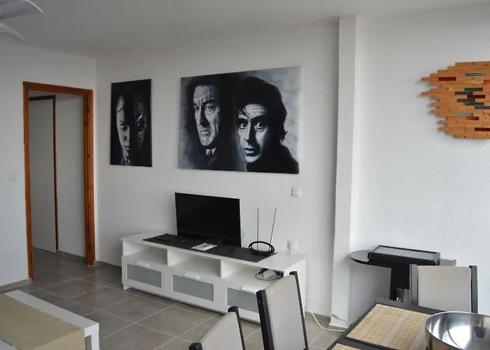 Daire Mit Schoener Aussicht Und Terrasse *